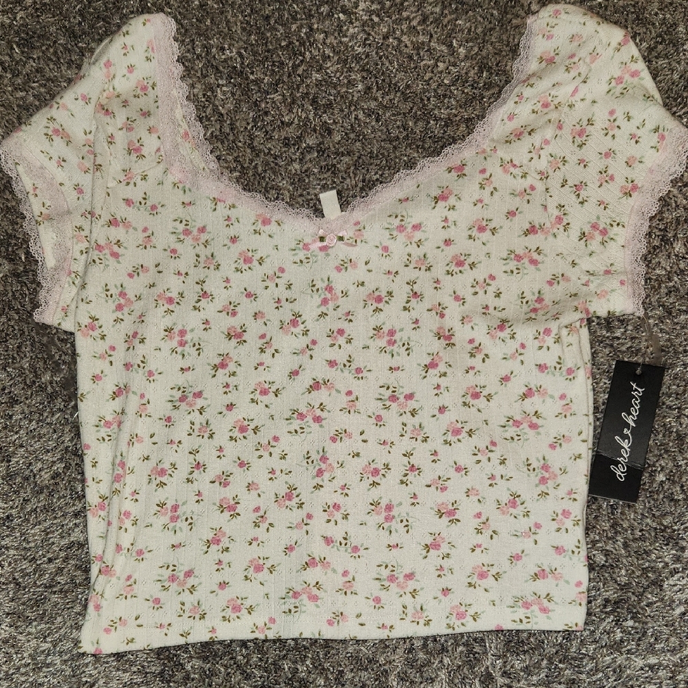 NWT Derek Heart Crop Top XL